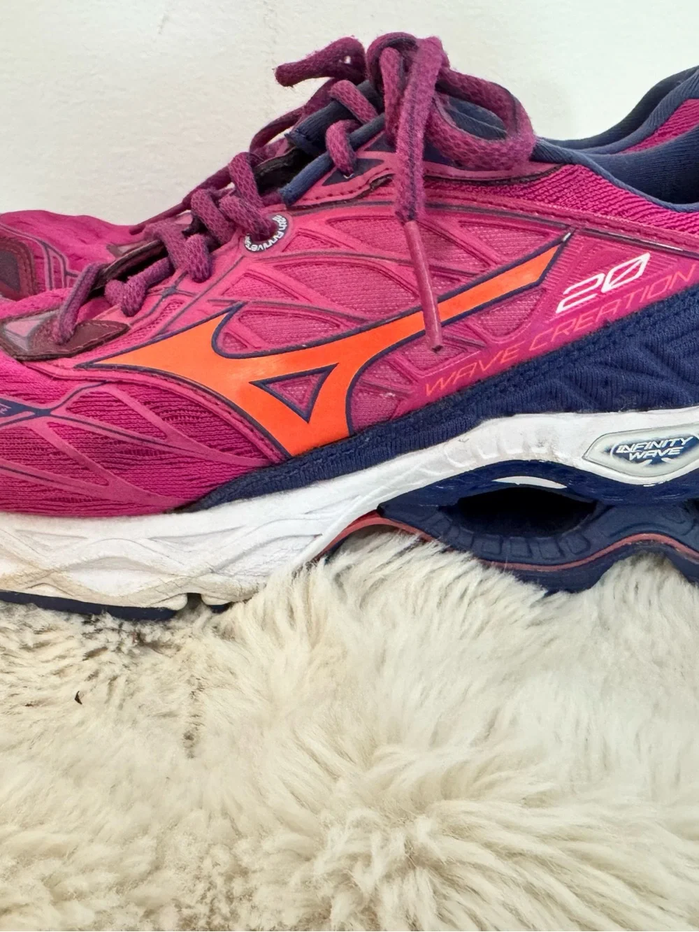 Mizuno Women's wave creation 20 Running Shoes
